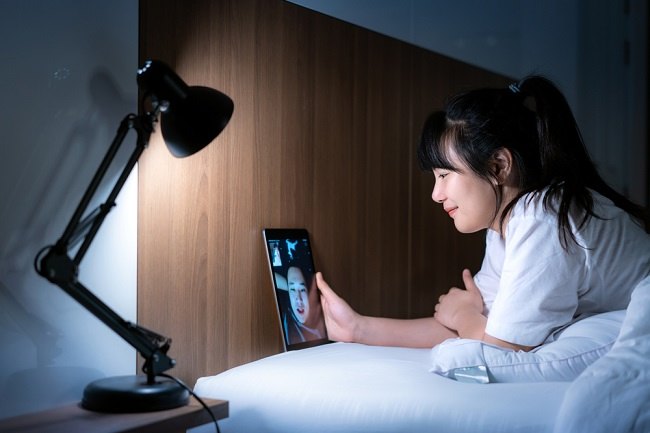 8 Bahaya Sleep Call untuk Kesehatan