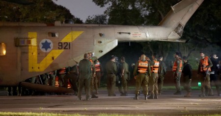 Masih Gencatan Senjata, 17 Sandera Hamas Tiba di Israel