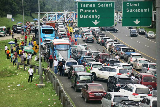 H-7 Libur Natal 156 ribu Kendaraan Keluar Jabotabek