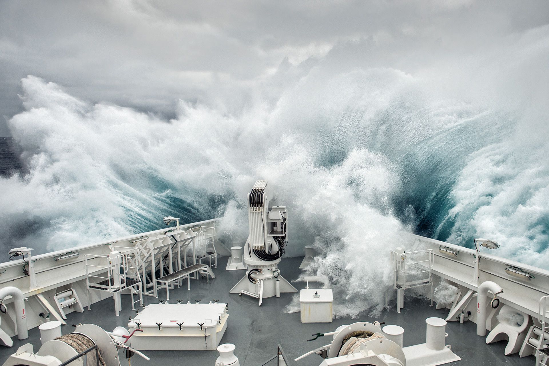 Mengenal Drake Passage, Jalur Laut 1000 Km Paling Mengerikan di Dunia