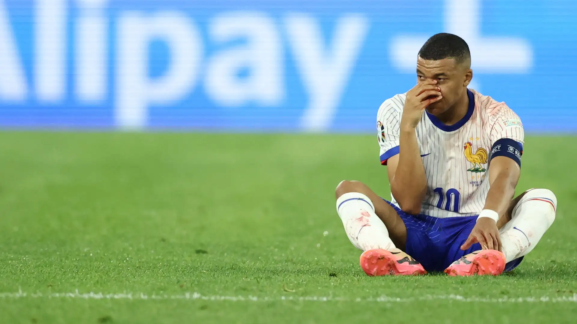 Mbappe Cidera Patah Hidung dan Mungkin Main Pakai Topeng di Laga EURO 2024