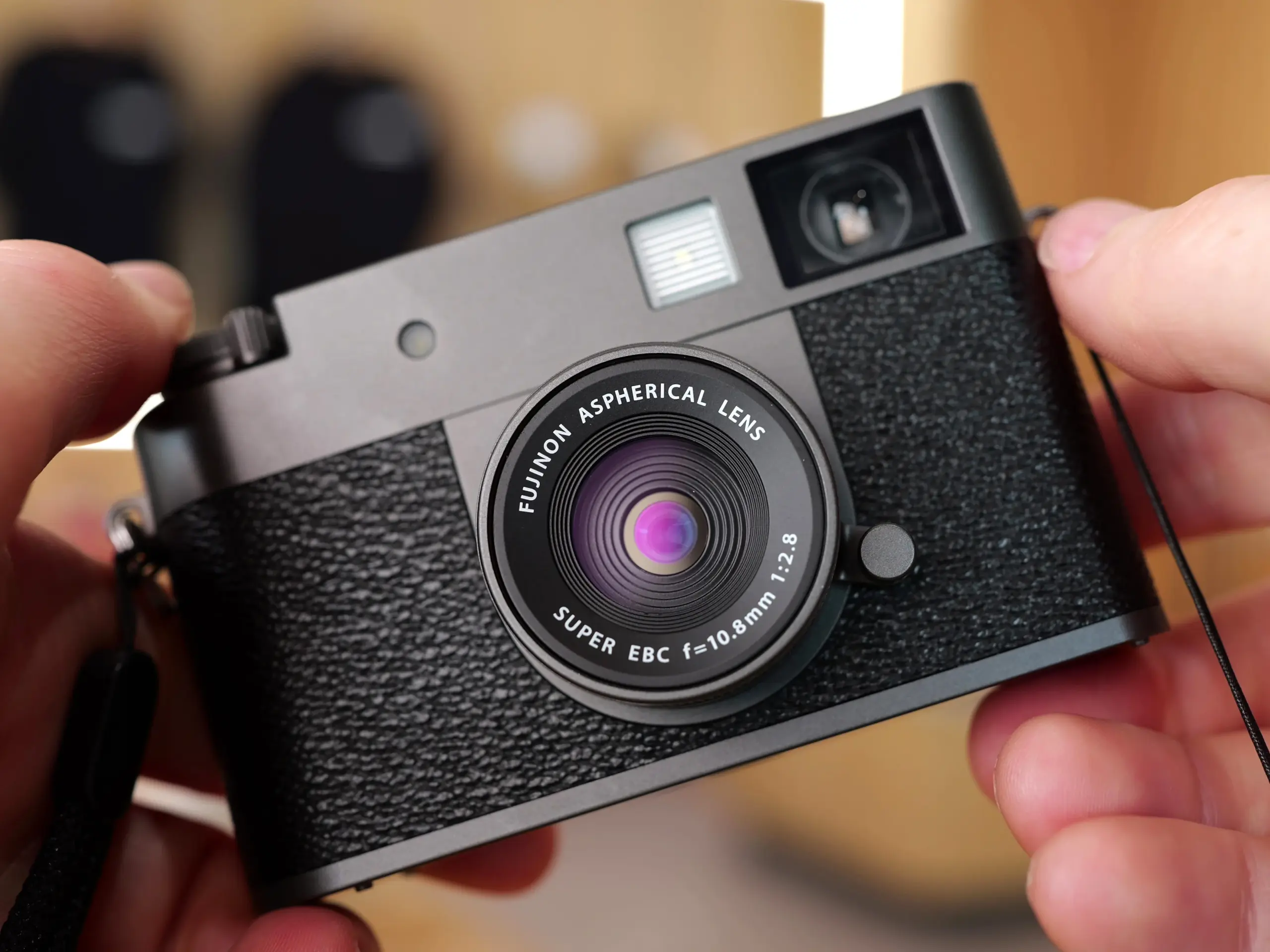 Fujifilm X Half Resmi Rilis di Indonesia Dengan Mode 2-in-1