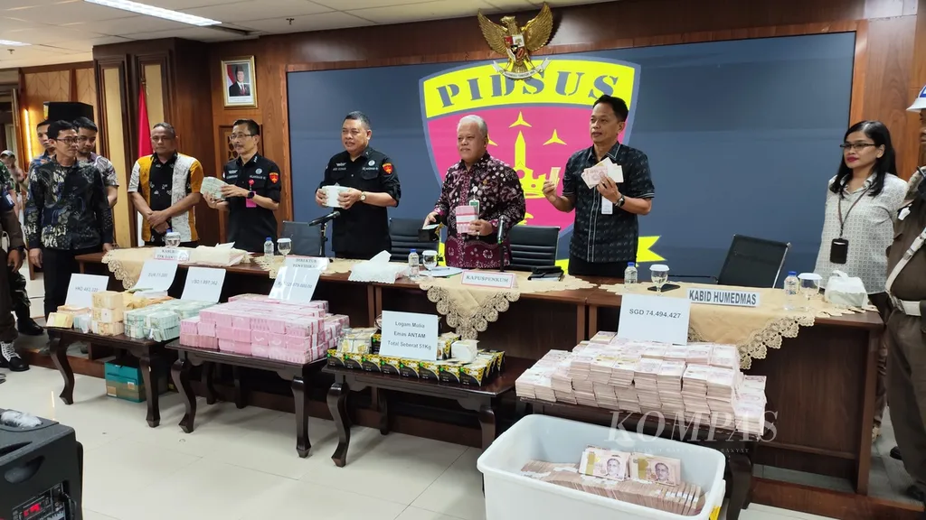 Penyidik Hampir Pingsan Usai Temukan Uang 920 M di Rumah Zarof Ricar