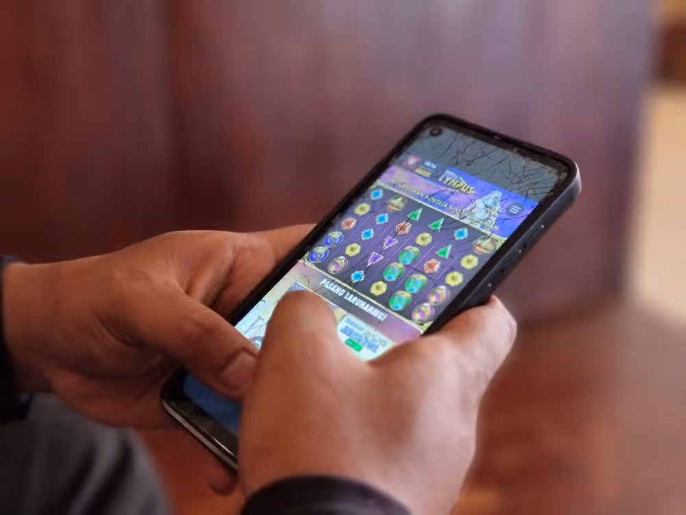 3 Ciri Orang Kecanduan Judi Online