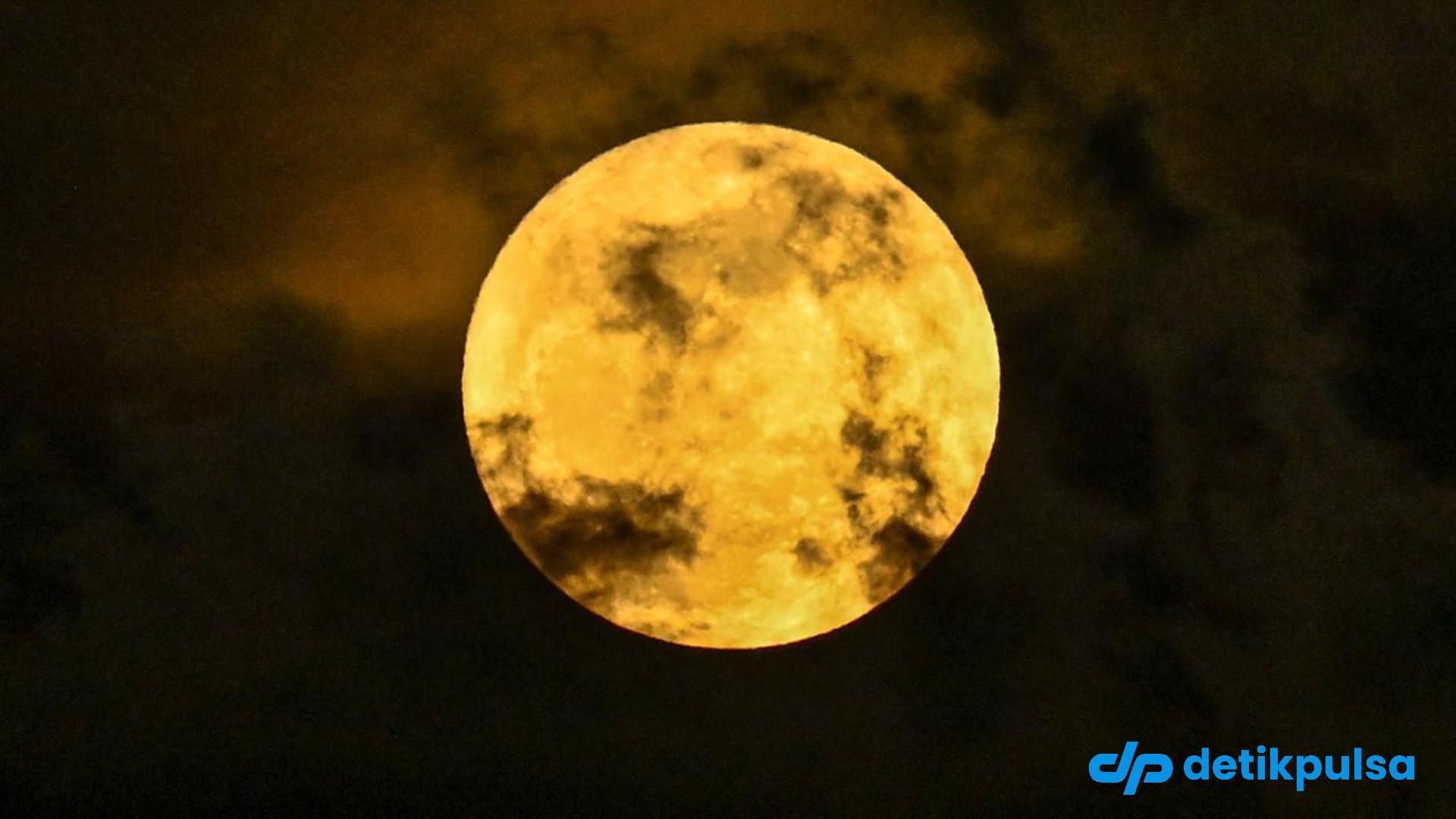 Fenomena Supermoon Terakhir 2025 Hadir 5 Desember