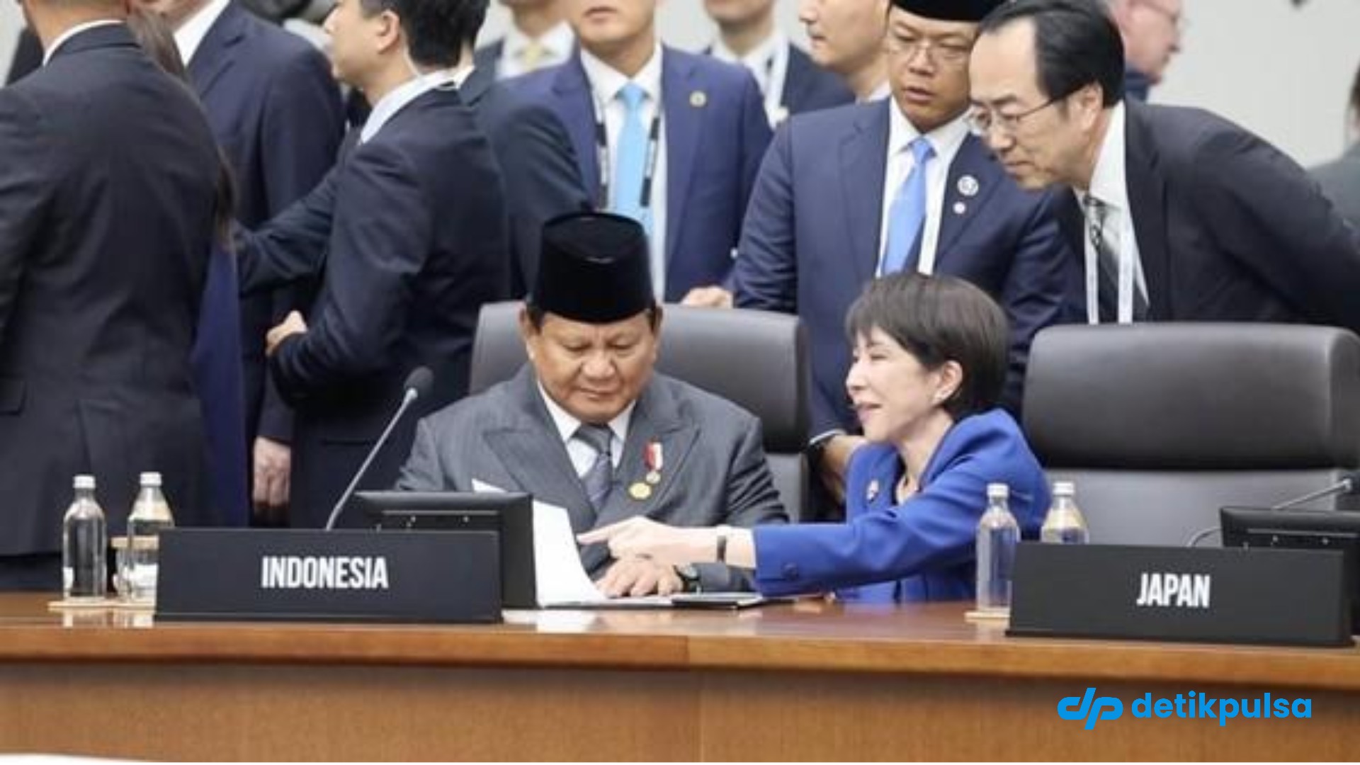 PM Jepang Sapa Langsung Prabowo di KTT APEC 2025