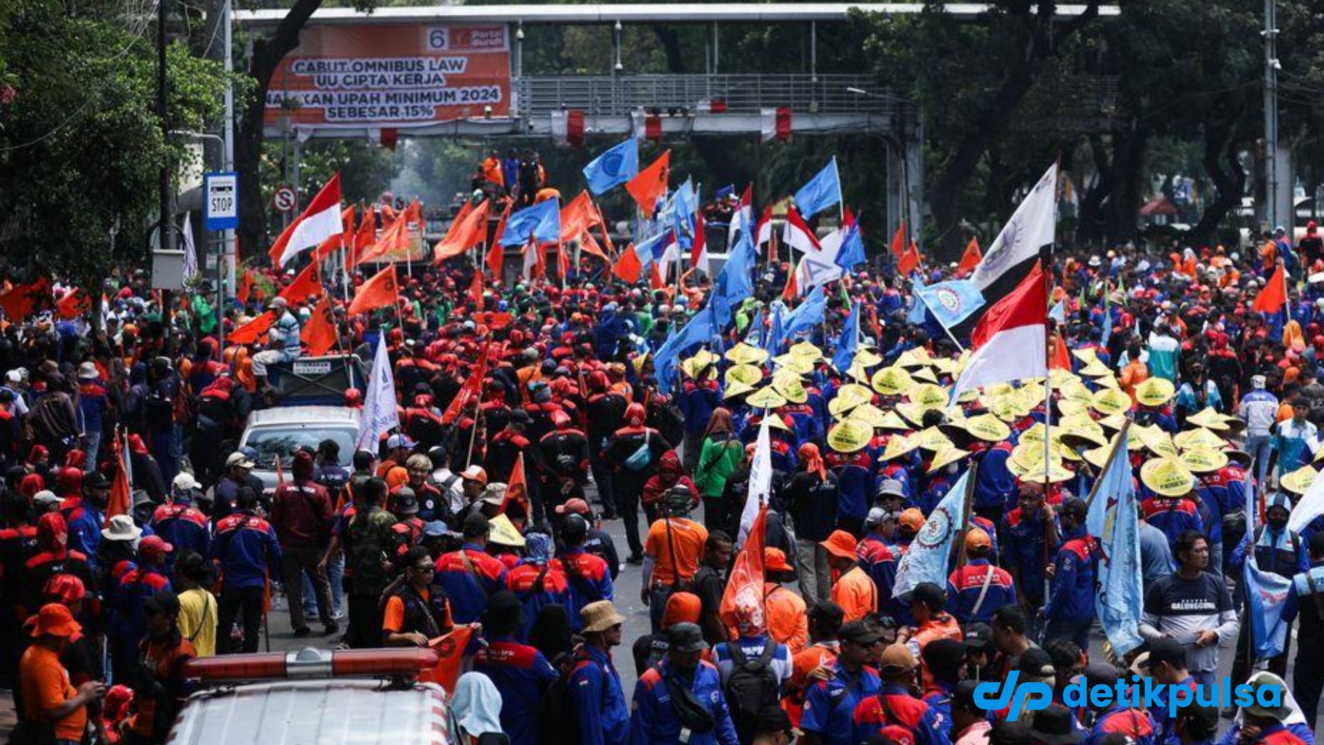 Buruh Ancam Demo Besar Berjilid Jelang Nataru Jika UMP 2026 Ditolak