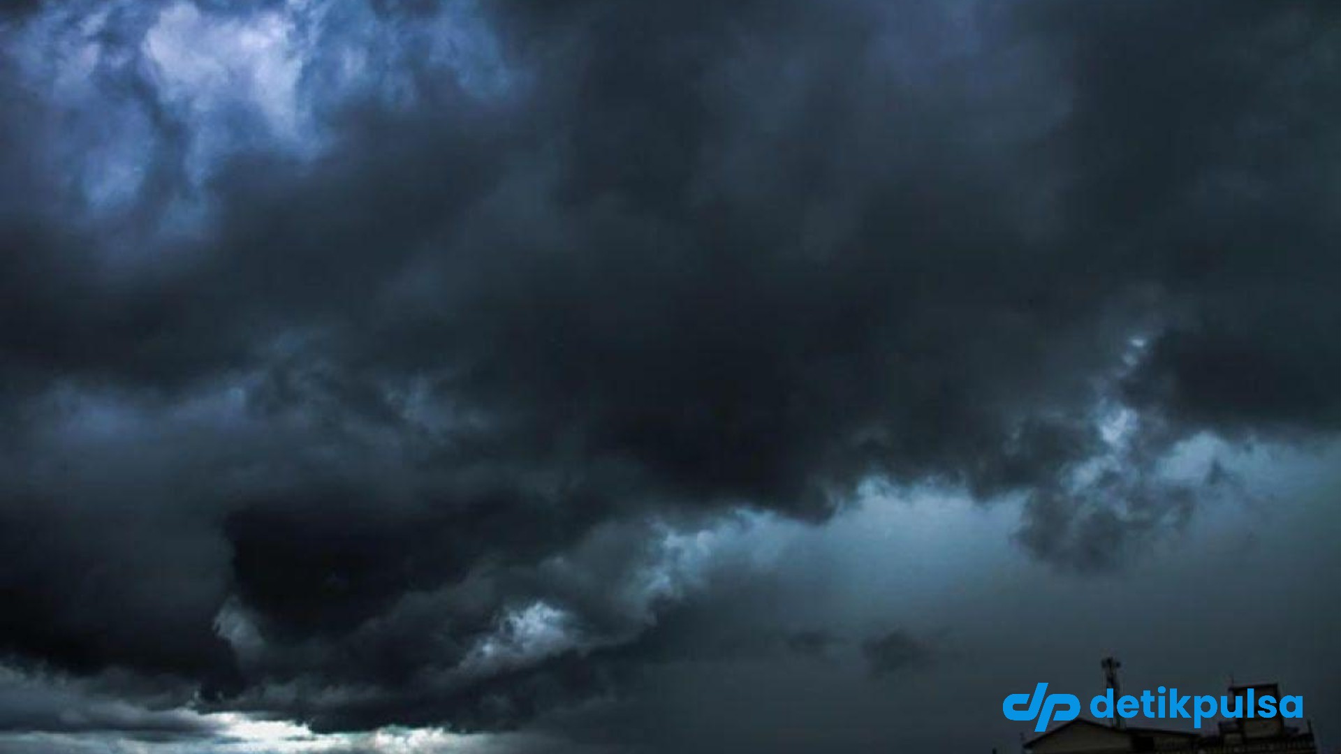 BMKG Ingatkan Cuaca Ekstrem Pekan Ke-2 Desember, harus Waspada