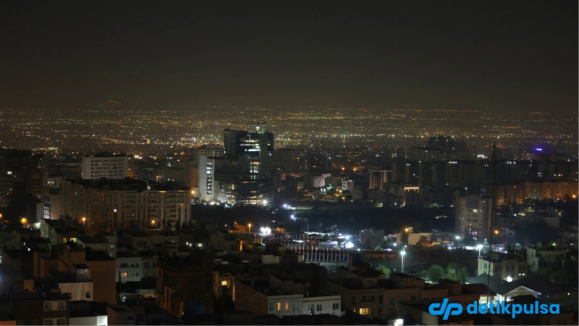 2 Negara AS-Israel Serang Iran, Ledakan Sampai ke Qatar-UEA