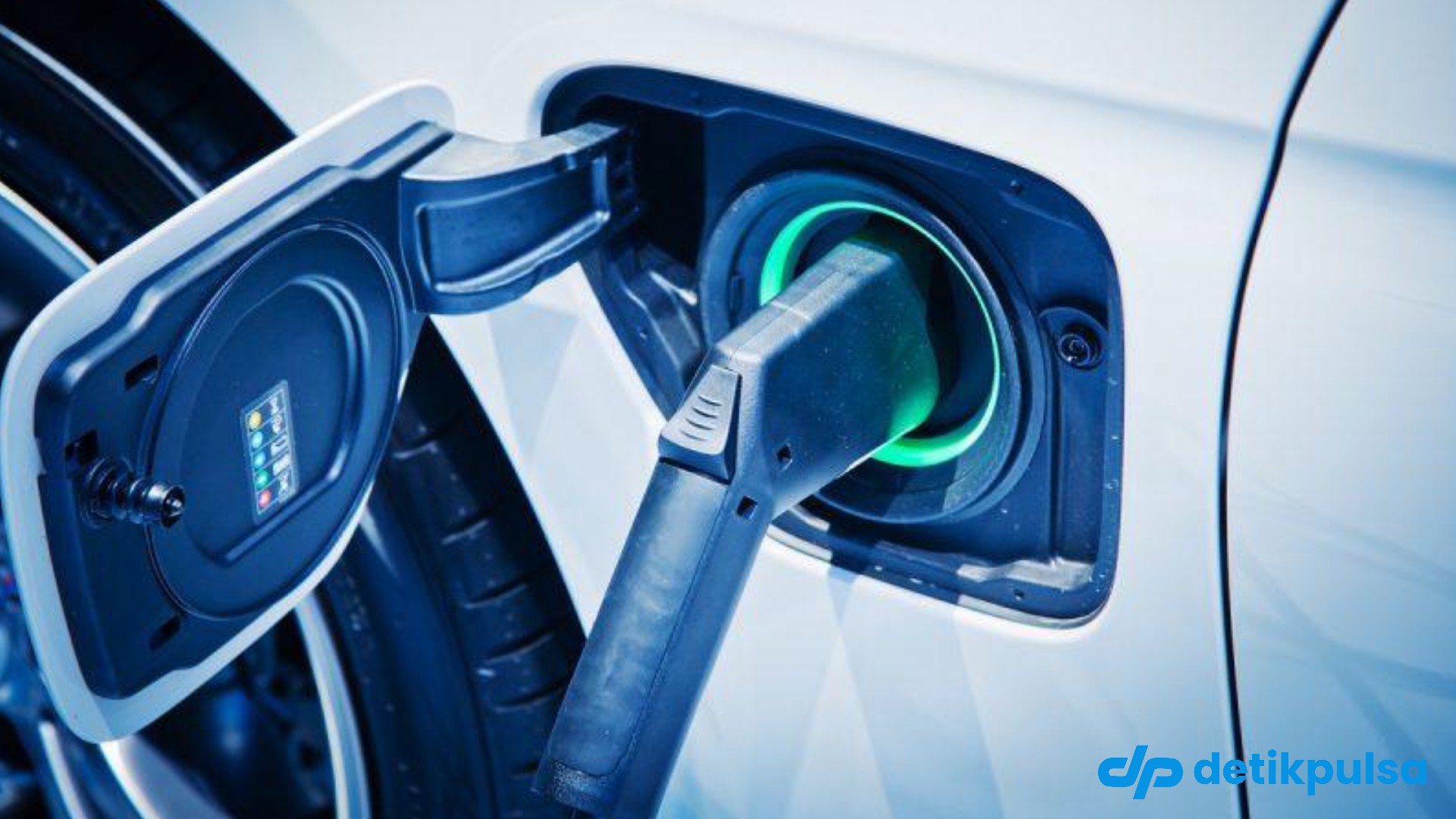 China Bikin Baterai Mobil Listrik Mampu Full Charge dalam 11 Menit