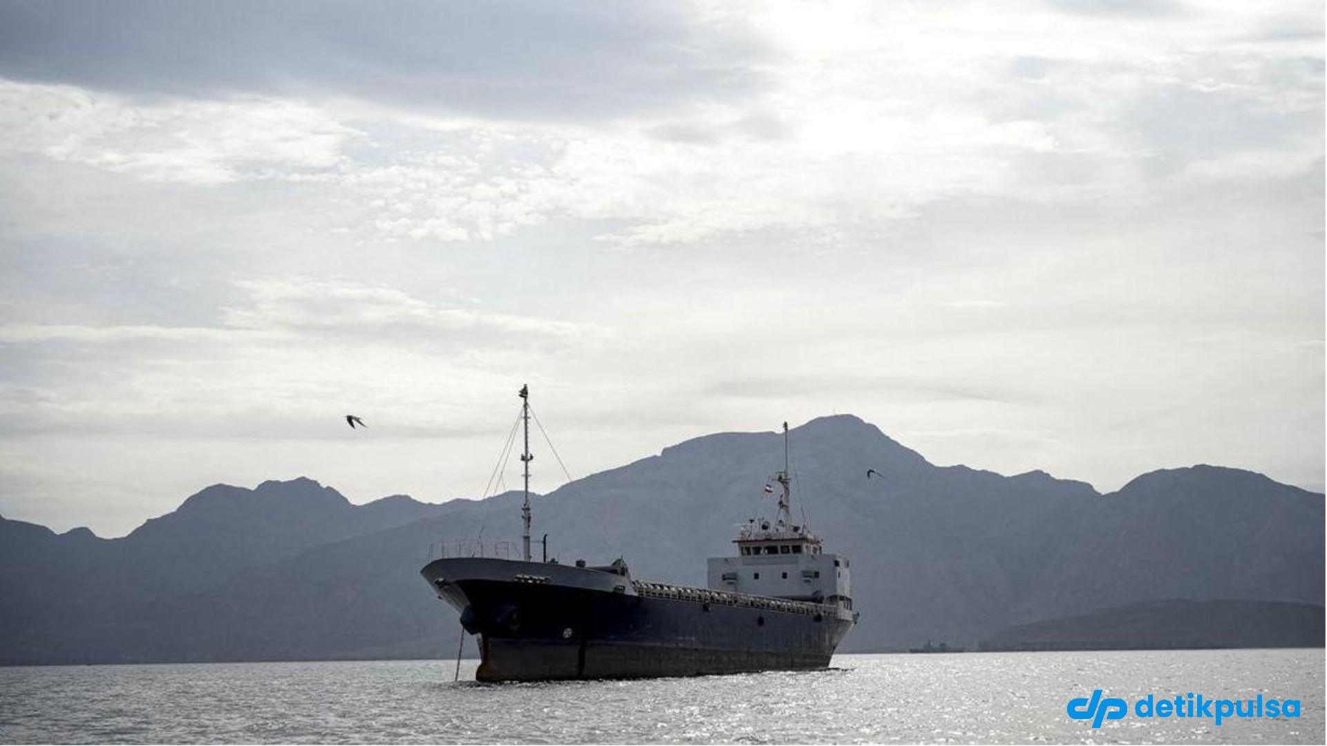 Resmi Dibuka 1 Hari, Iran Tutup Kembali Selat Hormuz