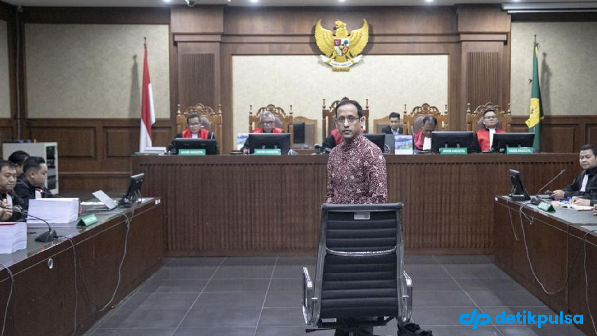 Nadiem Dituntut 18 Tahun Penjara