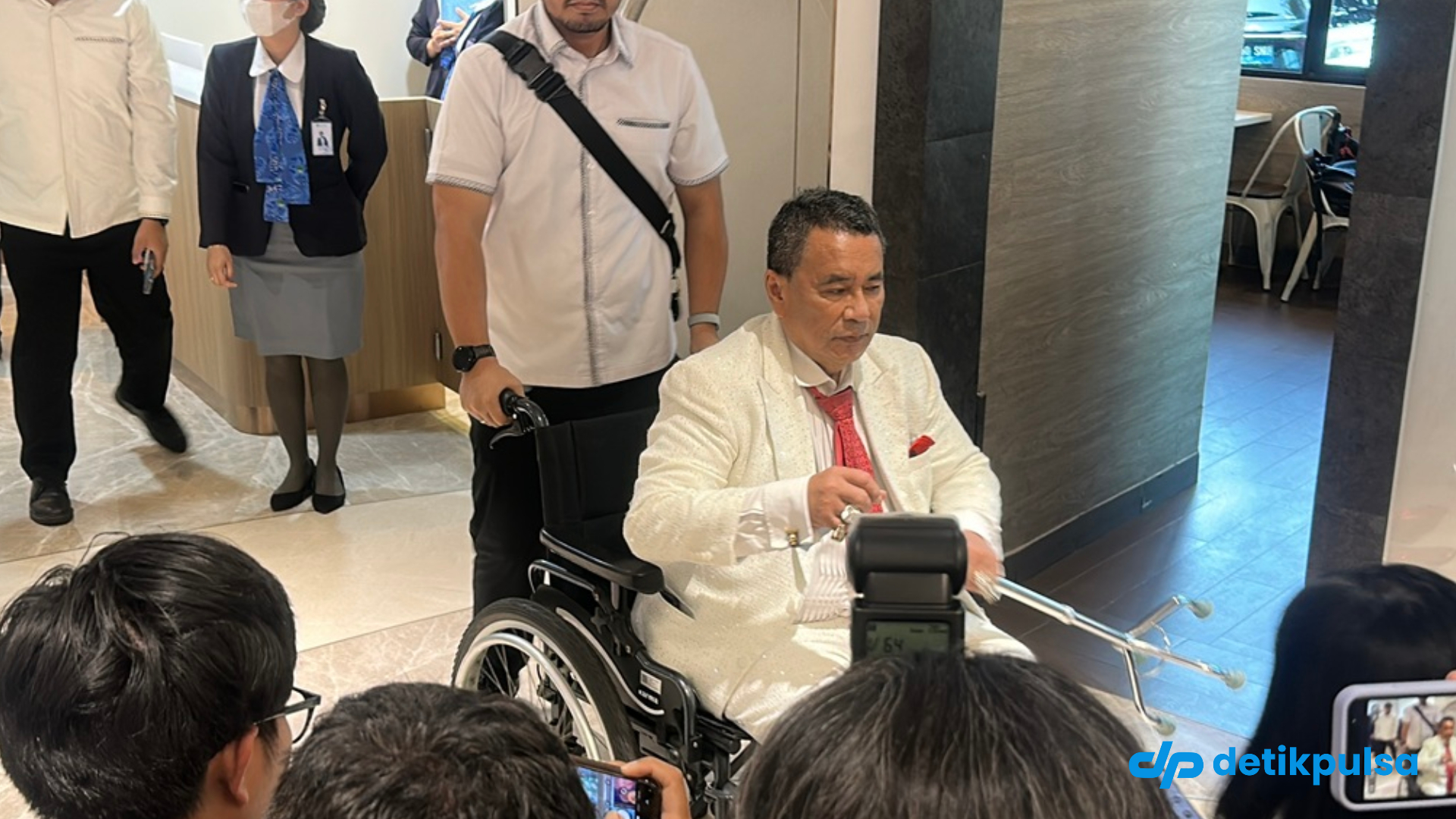 Hotman Paris Resmi Mundur Jadi Pengacara Febrie Juli 2026 ini